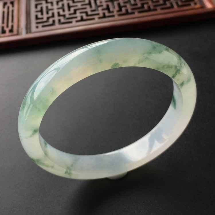 (超值推荐)冰种飘花手镯(58mm)