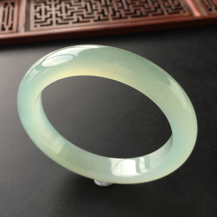 (超值推荐)冰种晴水手镯(54.3mm)