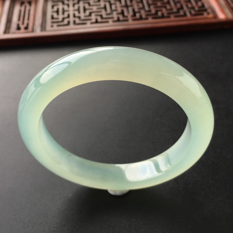 (超值推荐)冰种晴水手镯(54.3mm)
