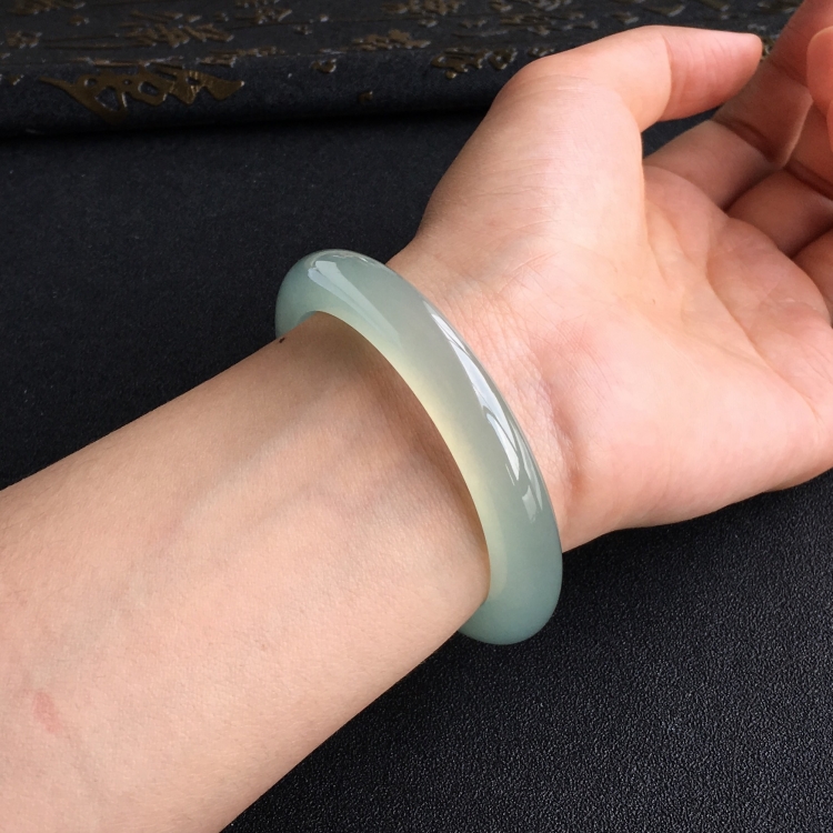 (超值推荐)冰种晴水手镯(54.3mm)