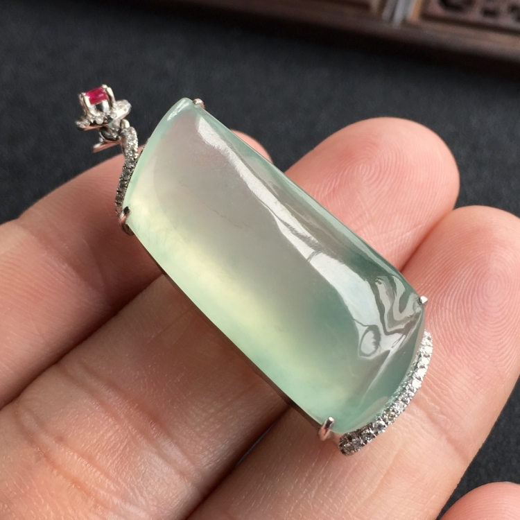 (超值推荐)冰种飘花镶白金钻石节节高胸坠