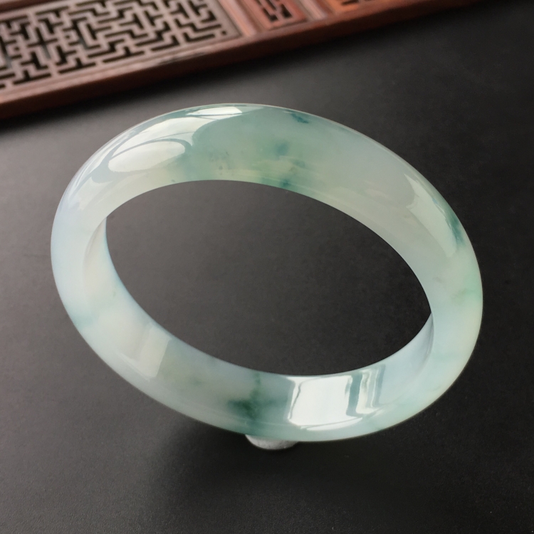(超值推荐)冰种飘花手手镯(58.8mm)