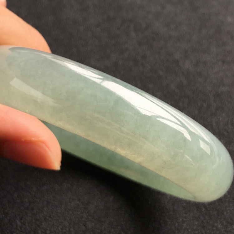 (超值推荐)冰种晴水略飘花手镯(54mm)