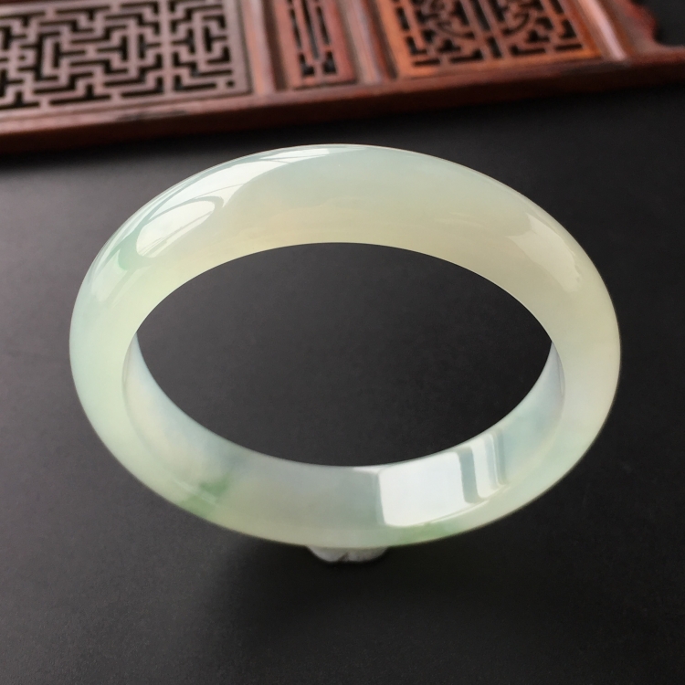 (超值推荐)冰种晴水飘花手镯(53.8mm)
