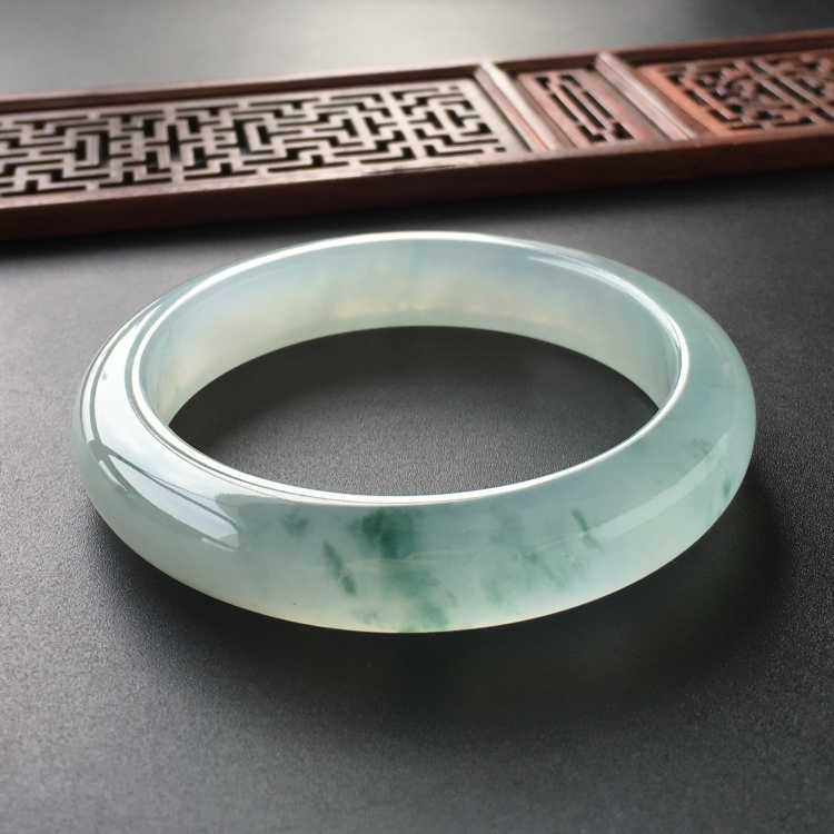 (超值推荐)冰种飘花手镯(56.5mm)