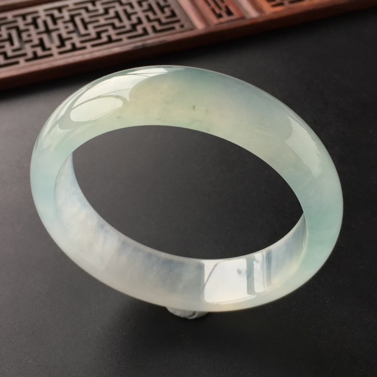 (超值推荐)冰种晴水手镯(56.5mm)