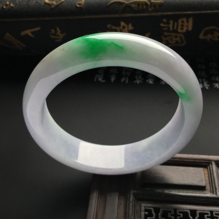 （超值推荐）糯冰种淡春带彩手镯（56mm）