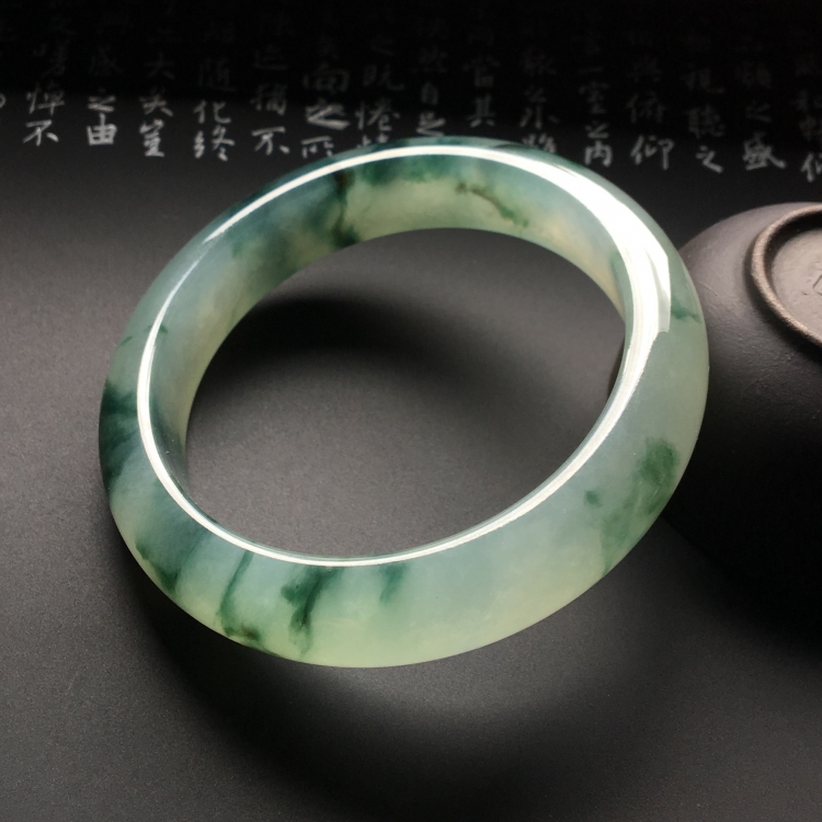 （超值推荐）冰种飘花手镯（54.8mm）