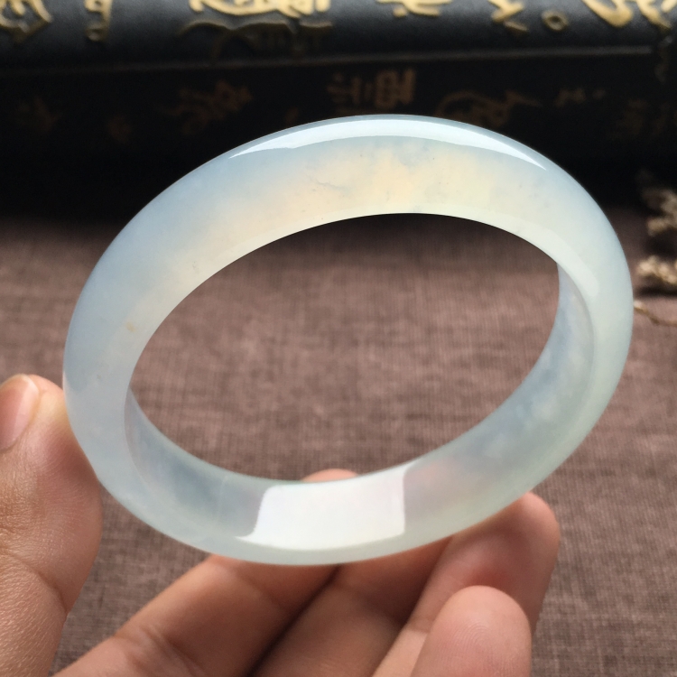 （超值推荐）冰种淡晴水手镯（58.5mm）
