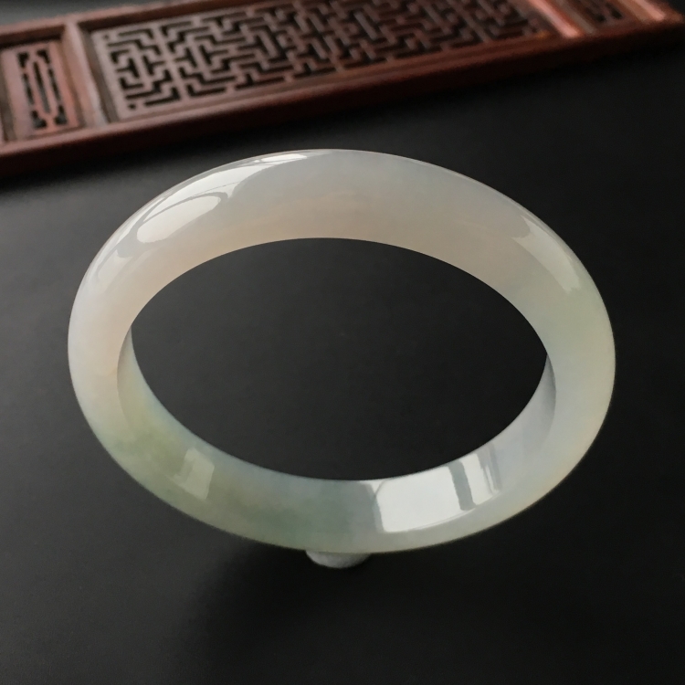 (超值推荐)糯冰种飘花手镯(57.8mm)