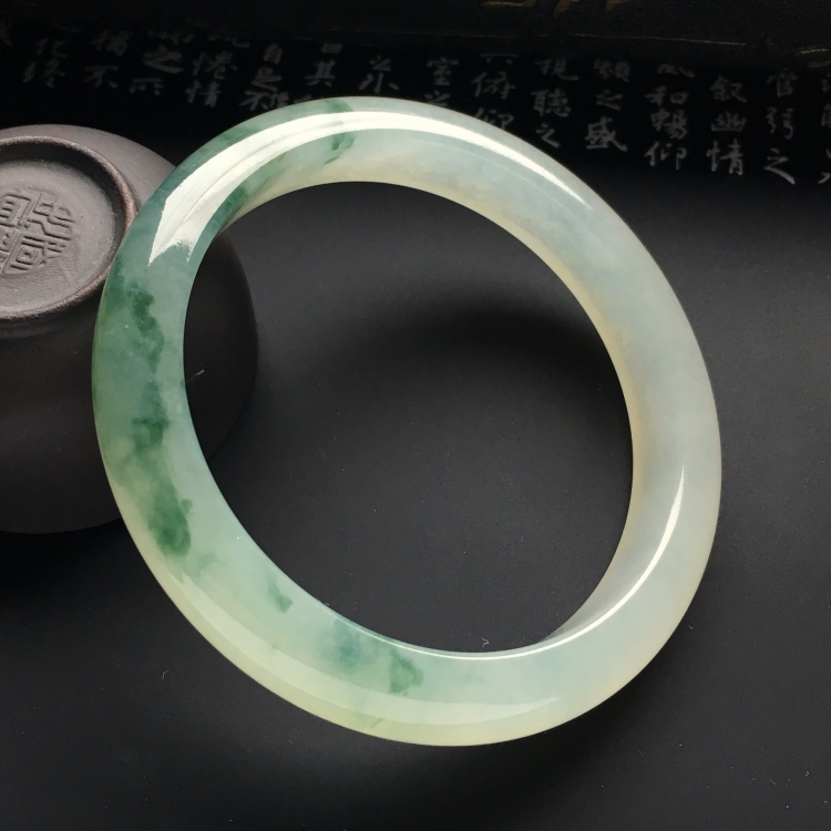 （超值推荐）冰种飘花手镯（57mm）
