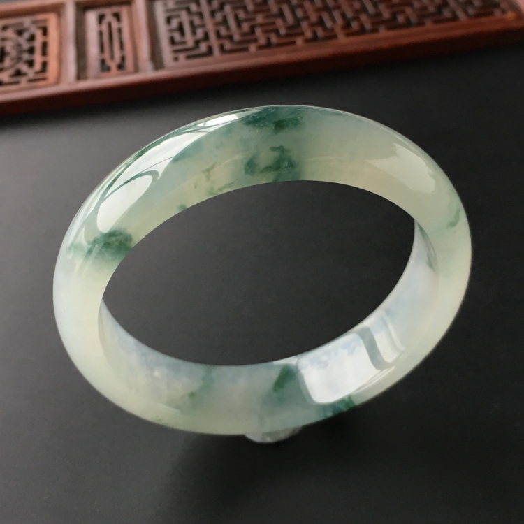 (超值推荐)冰种飘花手镯(57.1mm)