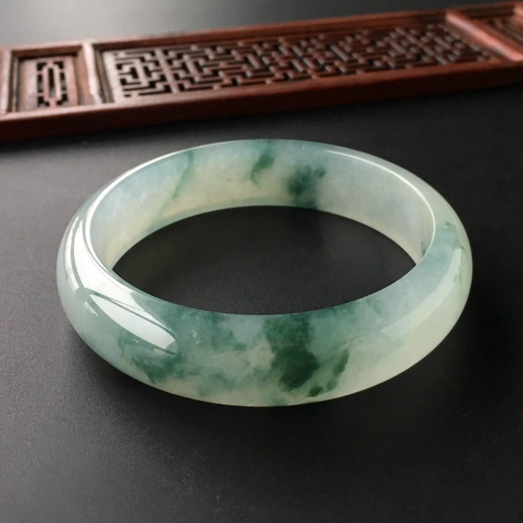 (超值推荐)冰种飘花手镯(57.1mm)