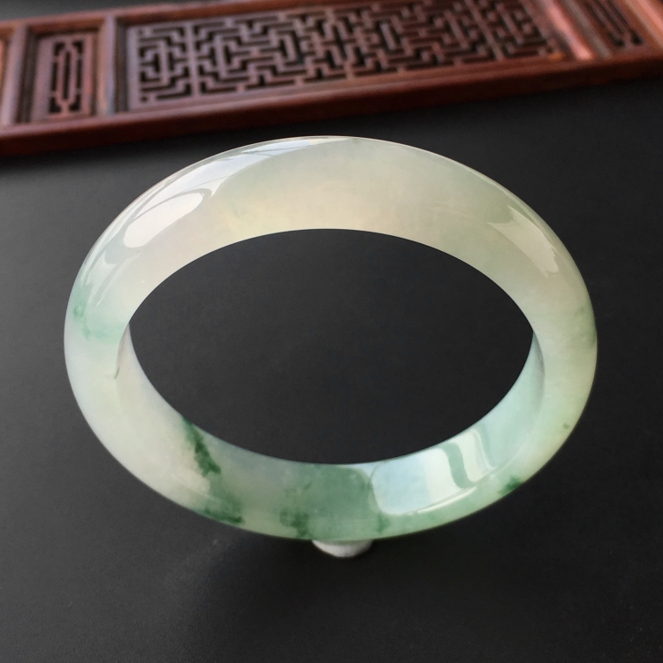 (超值推荐)冰种飘花手镯(57.5mm)