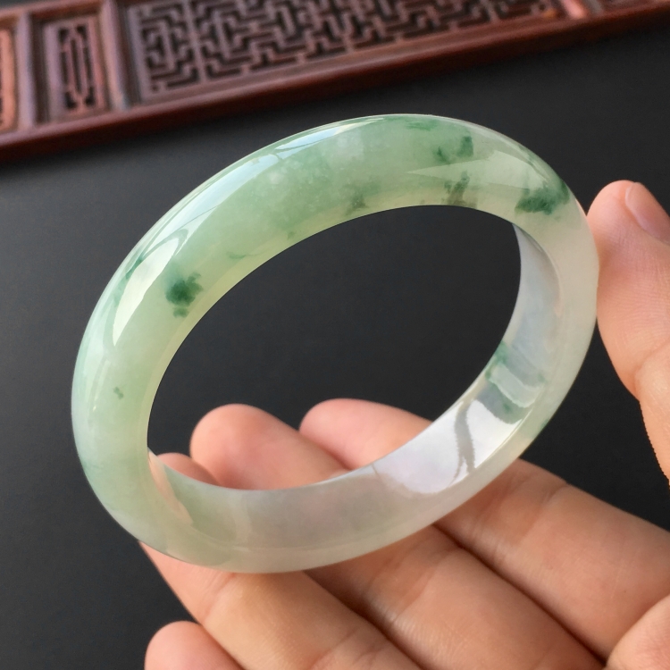 (超值推荐)冰种飘花手镯(57.5mm)