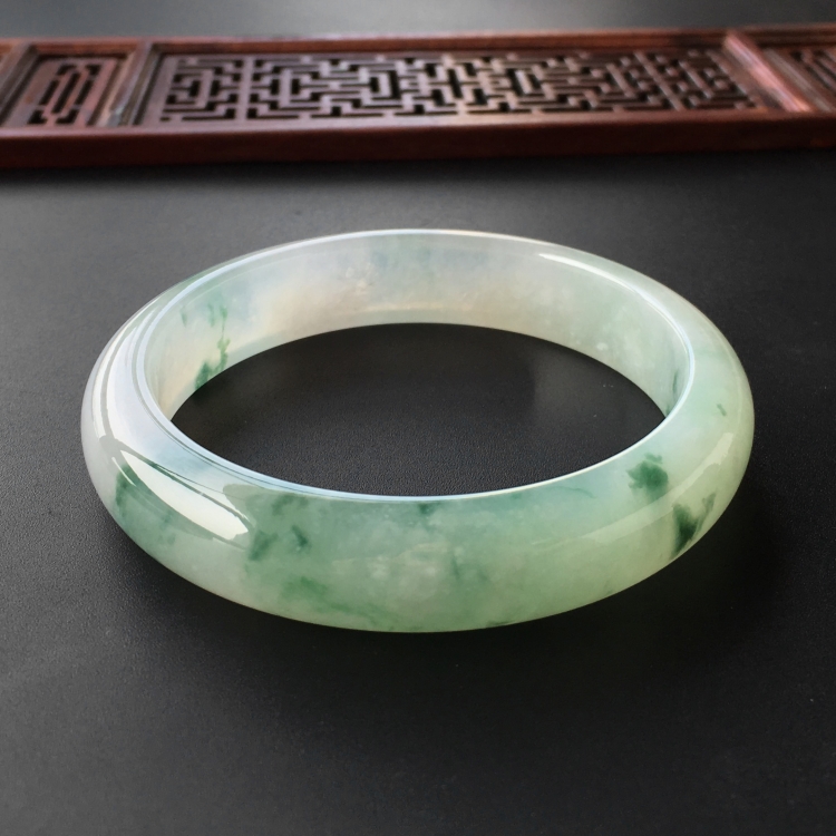 (超值推荐)冰种飘花手镯(57.5mm)