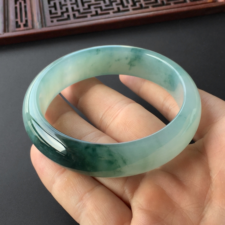 (超值推荐)糯冰种飘花手镯(57.6mm)