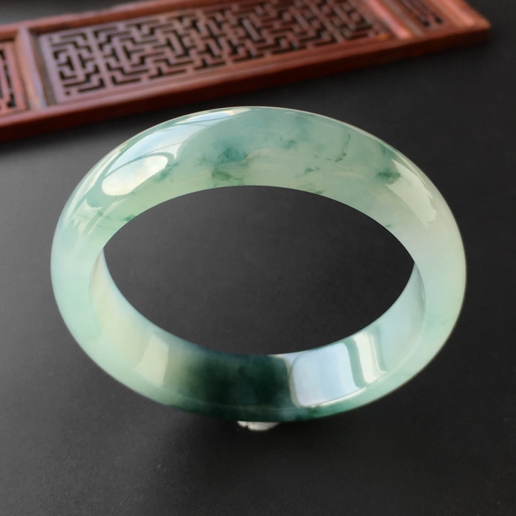 (超值推荐)糯冰种飘花手镯(57.6mm)
