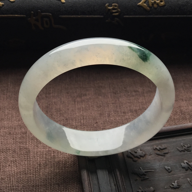 （超值推荐）冰种飘花手镯（55.5mm）