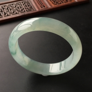 (超值推荐)冰种飘花手镯(56.5mm)