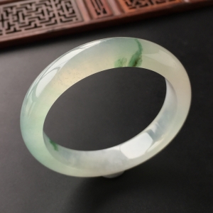 (超值推荐)冰种晴水飘花手镯(55.6mm)