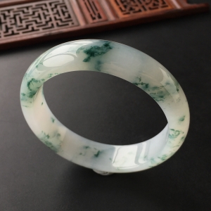 (超值推荐)糯冰种飘花手镯(58.6mm)