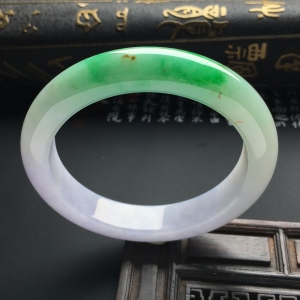 （超值推荐）糯冰种春带彩手镯（60mm）