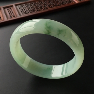 (超值推荐)糯冰种飘花手镯(60.3mm)