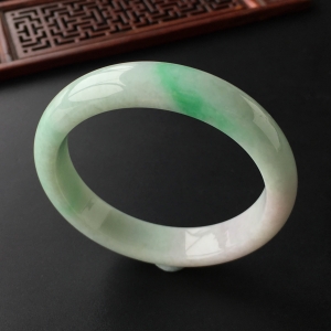 (超值推荐)糯冰种飘翠手镯(57mm)