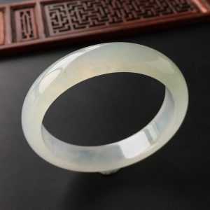 (超值推荐)冰种晴水手镯(57mm)