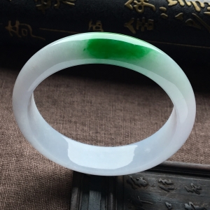 （超值推荐）糯冰种飘阳绿手镯（58mm）