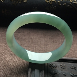 （超值推荐）糯冰种晴水手镯（56.2mm）
