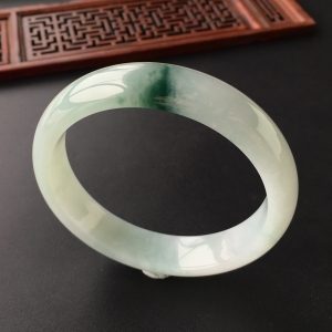 (超值推荐)糯冰种飘花手镯(59.4mm)