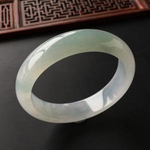 (超值推荐)冰种晴水手镯(57.5mm)