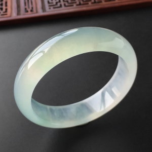 (超值推荐)冰种晴水略飘花手镯(56.4mm)