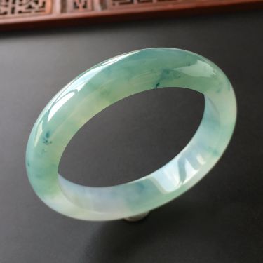 (超值推荐)糯冰种晴水飘花手镯(57.2mm)