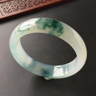(超值推荐)冰种飘花手镯(57.2mm)