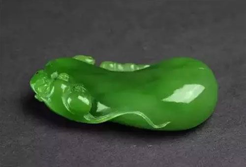 新疆碧玉是什么 加拿大碧玉有什么特点-王朝学