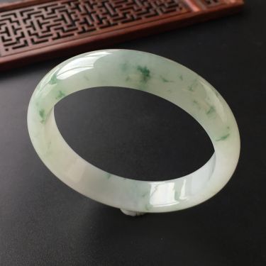 (超值推荐)糯冰种飘花手镯(57.6mm)