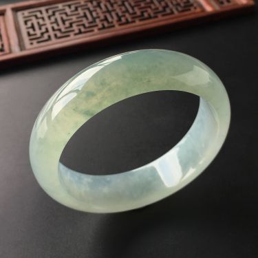 (超值推荐)冰种晴水手镯(58.6mm)