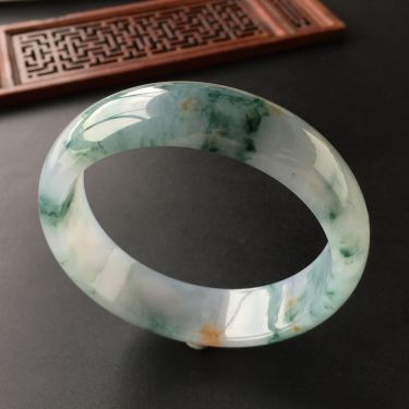 (超值推荐)糯冰种飘花手镯(61mm)