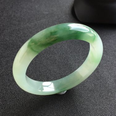 (超值推荐)糯冰种飘花手镯(56.1mm)