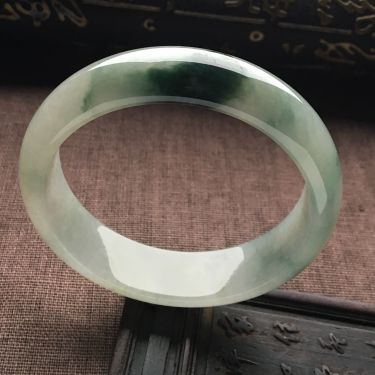 （超值推荐）糯冰种飘花手镯（59mm）