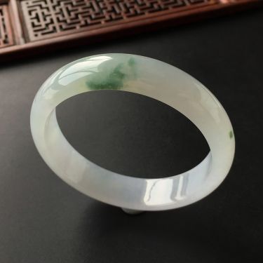 (超值推荐)冰种飘花手镯(56.1mm)