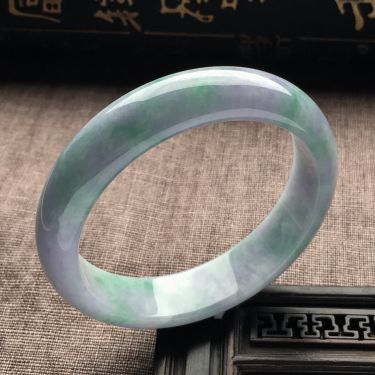 （超值推荐）糯冰种淡春带彩手镯（55.8mm）