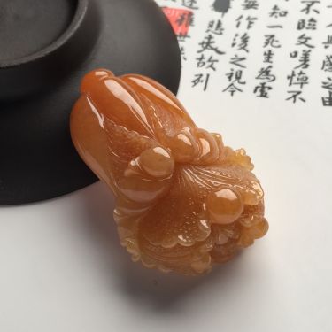 （超值推荐）糯冰种红黄翡白菜挂件