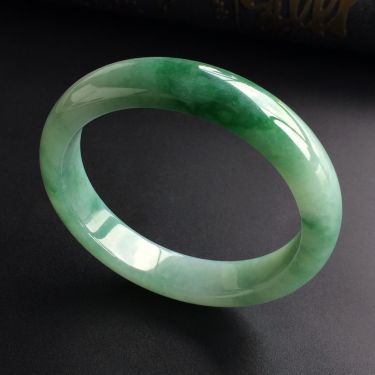 (超值推荐)糯冰种飘花手镯(57.8mm)
