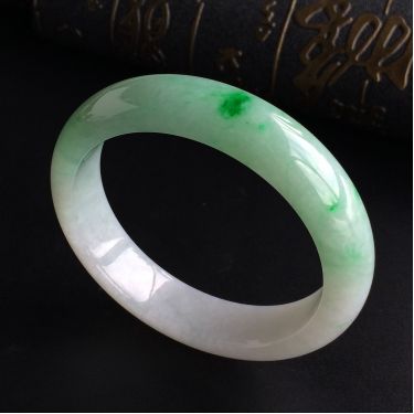 (超值推荐)糯冰种飘翠手镯(57.5mm)