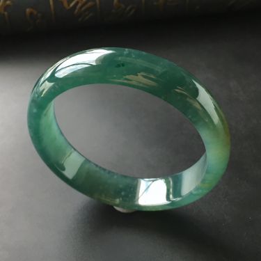 (超值推荐)冰种蓝晴水略带黄花手镯(56.7mm)