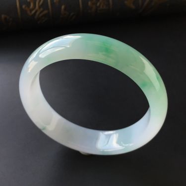 (超值推荐)糯冰种飘花手镯(59.2mm)
